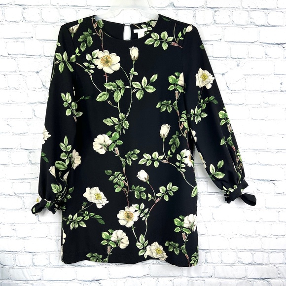 H&M Dresses & Skirts - 💐|•H&M•| Black Floral Long Sleeve Dress (For Spring!)